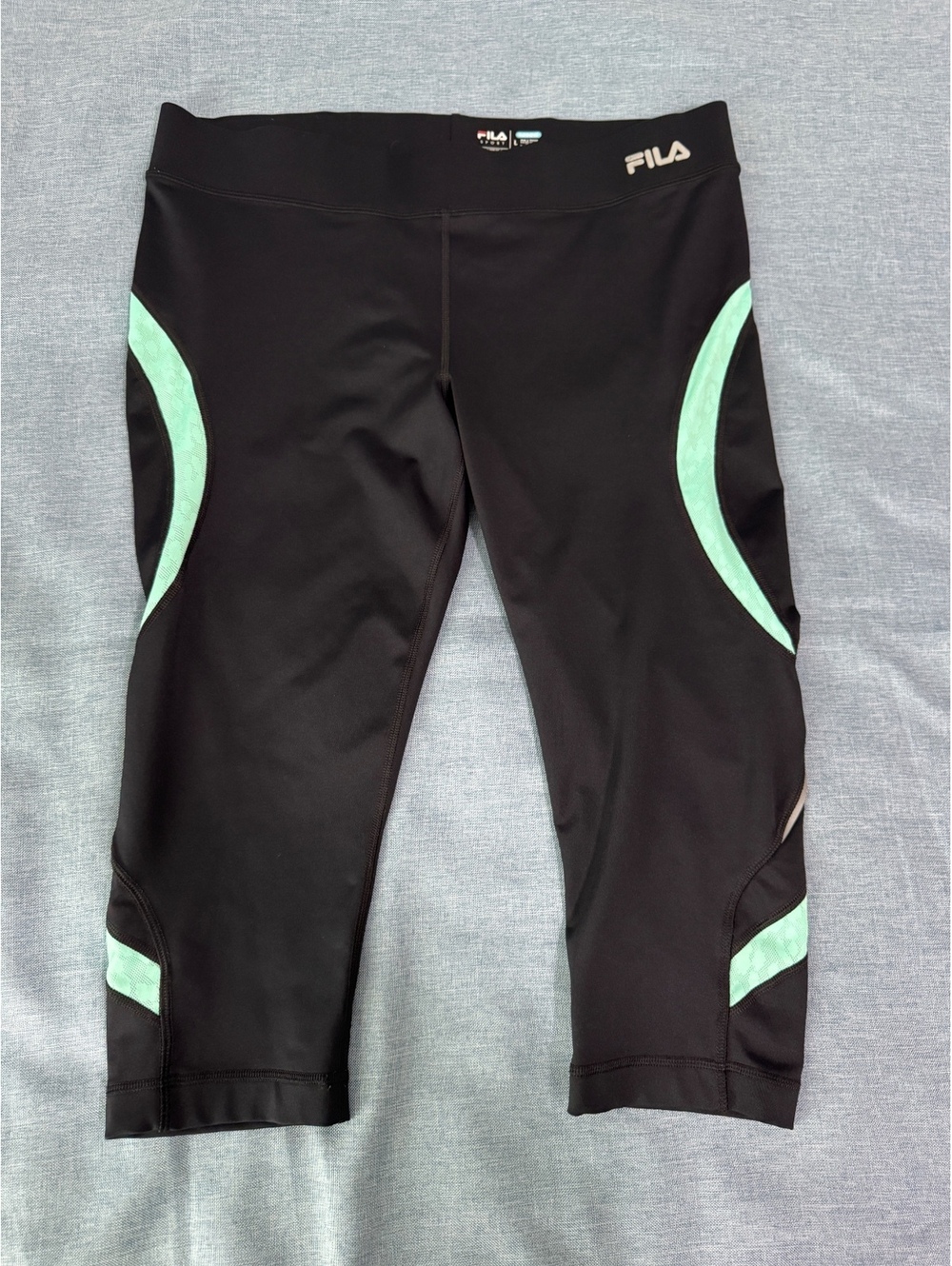 Fila Performance Running Black and Mint Green Capri Leggings Size Large